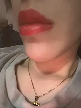 Mimisixo online show from April 7, 10:31 pm