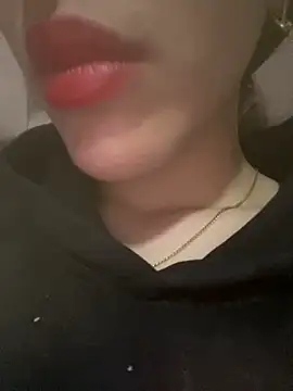 Mimisixo online show from April 14, 2:23 pm