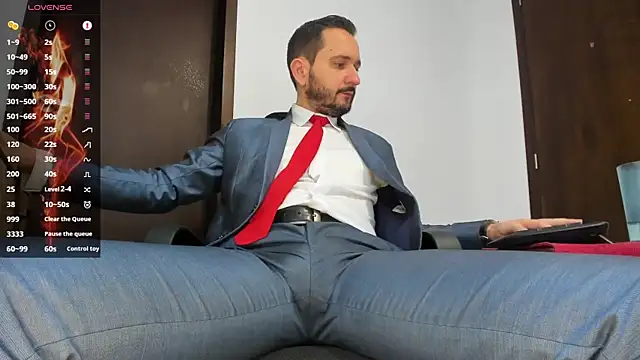 Snapshot of KarlBoss1 chatting on September 26, 10:30 am KarlBoss1 online show from September 26, 10:30 am