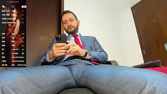 KarlBoss1 online show from October 25, 1:29 pm