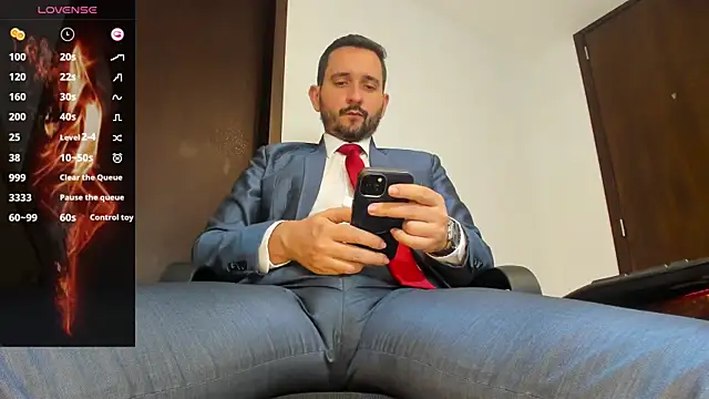 KarlBoss1 online show from November 12, 8:19 pm