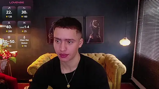 Snapshot of deivid_parker chatting on April 22, 2:07 pm deivid parker online show from April 22, 2:07 pm