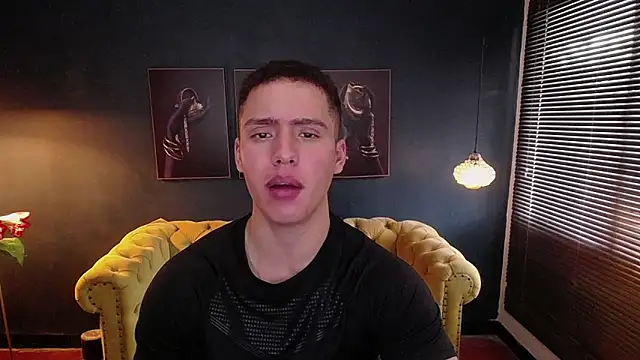Snapshot of deivid_parker chatting on April 27, 2:15 pm deivid parker online show from April 27, 2:15 pm