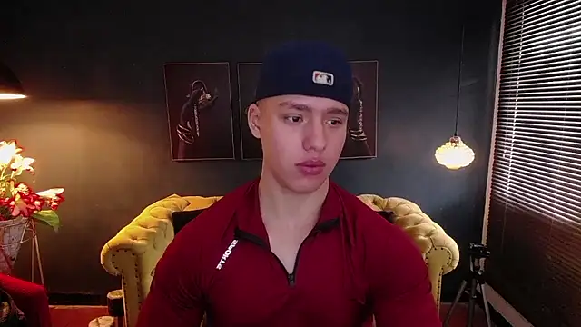 Snapshot of deivid_parker chatting on May 12, 2:25 pm deivid parker online show from May 12, 2:25 pm