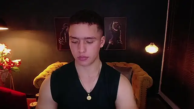 Snapshot of deivid_parker chatting on May 14, 1:23 am deivid parker online show from May 14, 1:23 am