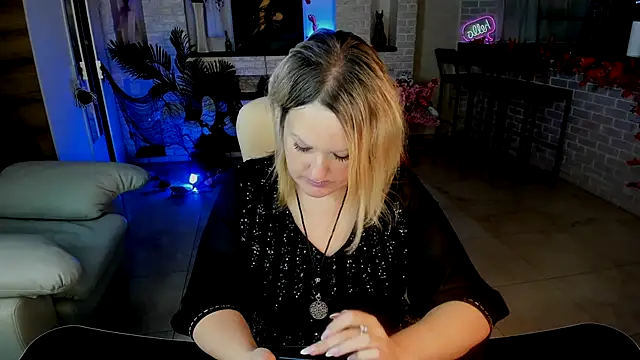 MariemLui online show from October 26, 12:22 pm