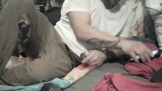 Twoslipperywhenwett online show from November 21, 7:45 pm