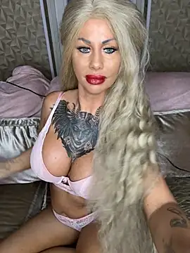 Snapshot of dutchbarbie chatting on September 25, 8:12 pm dutchbarbie online show from September 25, 8:12 pm