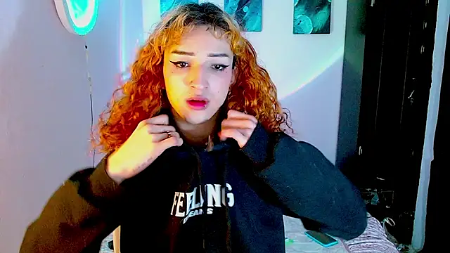 Snapshot of meghan_devil_ chatting on September 24, 1:53 am meghan devil online show from September 24, 1:53 am