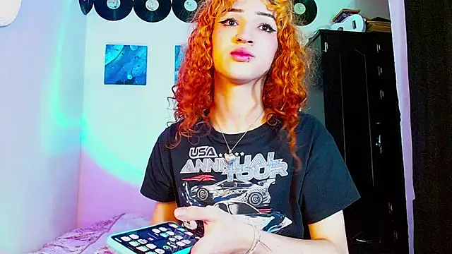 Snapshot of meghan_devil_ chatting on September 27, 12:26 am meghan devil online show from September 27, 12:26 am