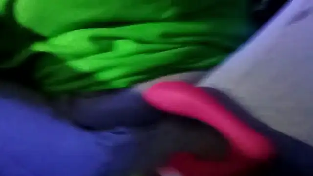 Snapshot of Sexystonermom chatting on January 11, 8:03 pm Sexystonermom online show from January 11, 8:03 pm