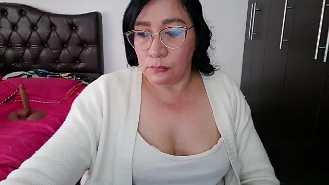 Snapshot of Grace_mature_milf chatting on June 26, 12:09 pm Grace mature milf online show from June 26, 12:09 pm