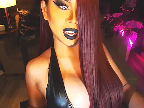 Snapshot of KarlaFrost chatting on June 17, 2:36 am KarlaFrost online show from June 17, 2:36 am