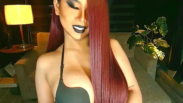 Snapshot of KarlaFrost chatting on July 10, 3:33 am KarlaFrost online show from July 10, 3:33 am