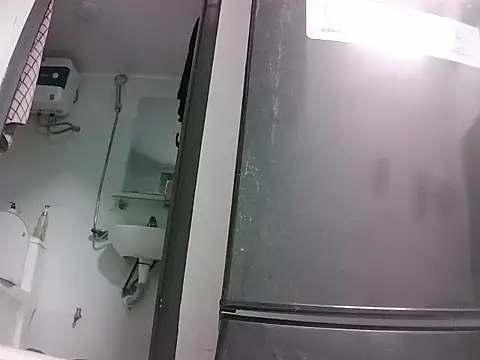 Snapshot of -Luxury chatting on December 20, 5:20 pm -Luxury online show from December 20, 5:20 pm