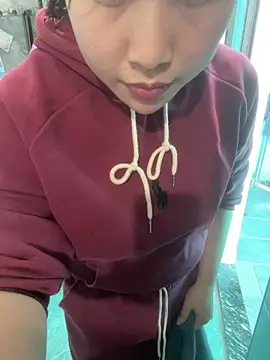 Snapshot of -Luxury chatting on February 1, 8:57 am -Luxury online show from February 1, 8:57 am