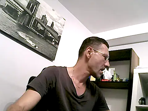 Snapshot of mastercharisma35 chatting on May 5, 3:09 pm mastercharisma35 online show from May 5, 3:09 pm