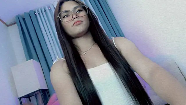 Snapshot of PrettyBlythes_TS chatting on February 25, 1:43 pm PrettyBlythes TS online show from February 25, 1:43 pm