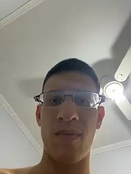 safadezanunes2 online show from October 28, 8:33 pm