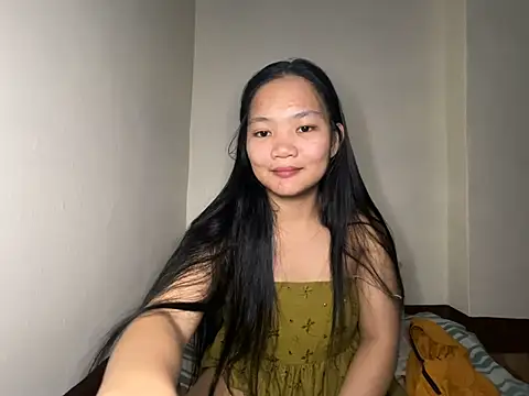 Snapshot of princess_janine chatting on July 14, 3:29 pm princess janine online show from July 14, 3:29 pm