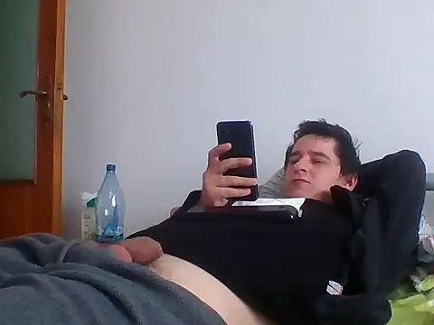 hugecock4u1990 online show from November 28, 8:06 am