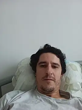 hugecock4u1990 online show from July 15, 3:50 pm