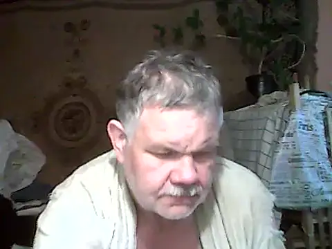 Snapshot of A1B3- chatting on October 26, 2:45 pm A1B3- online show from October 26, 2:45 pm