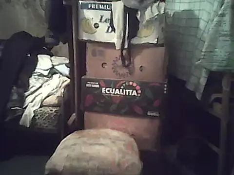 Snapshot of A1B3- chatting on December 16, 6:02 pm A1B3- online show from December 16, 6:02 pm