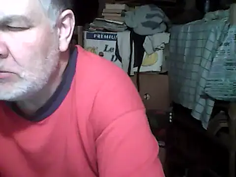 Snapshot of A1B3- chatting on December 20, 6:15 pm A1B3- online show from December 20, 6:15 pm