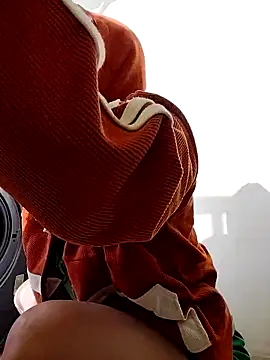 Snapshot of Mei-Mei89 chatting on January 17, 1:32 am Mei-Mei89 online show from January 17, 1:32 am