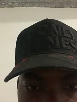 Snapshot of Torvii_bnz16 chatting on February 28, 1:50 am Torvii bnz16 online show from February 28, 1:50 am