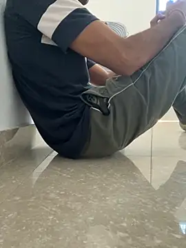 Snapshot of funny_sexxx chatting on October 16, 9:21 am funny sexxx online show from October 16, 9:21 am