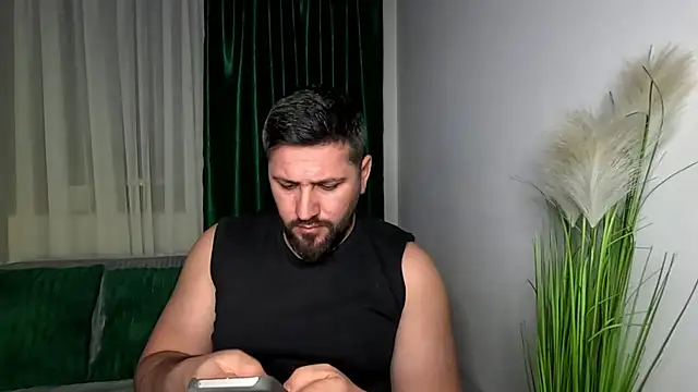 Snapshot of Gold_Alpha_Boy chatting on April 18, 7:07 pm Gold Alpha Boy online show from April 18, 7:07 pm