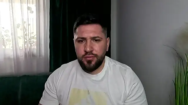 Snapshot of Gold_Alpha_Boy chatting on April 20, 1:03 pm Gold Alpha Boy online show from April 20, 1:03 pm
