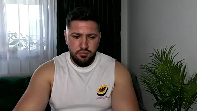 Snapshot of Gold_Alpha_Boy chatting on May 11, 2:56 pm Gold Alpha Boy online show from May 11, 2:56 pm