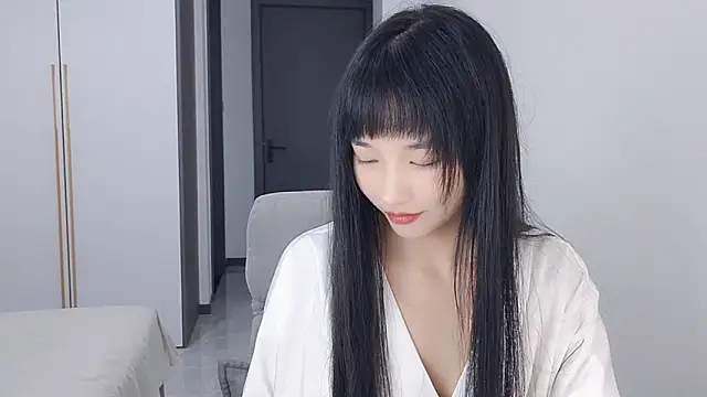 Lisa-3333 online show from October 13, 2:17 pm