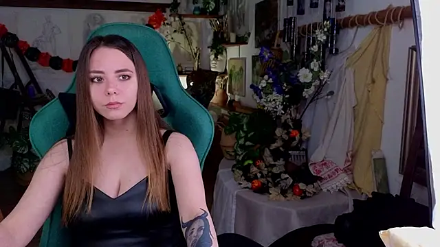 IvoryWood  online show from October 28, 4:31 pm