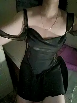 Jun-Mzzz online show from April 5, 3:53 pm