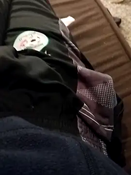 Snapshot of idhem___31 chatting on February 25, 8:02 am idhem 31 online show from February 25, 8:02 am