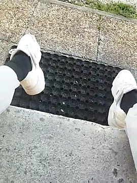 Snapshot of idhem___31 chatting on March 2, 3:19 pm idhem 31 online show from March 2, 3:19 pm