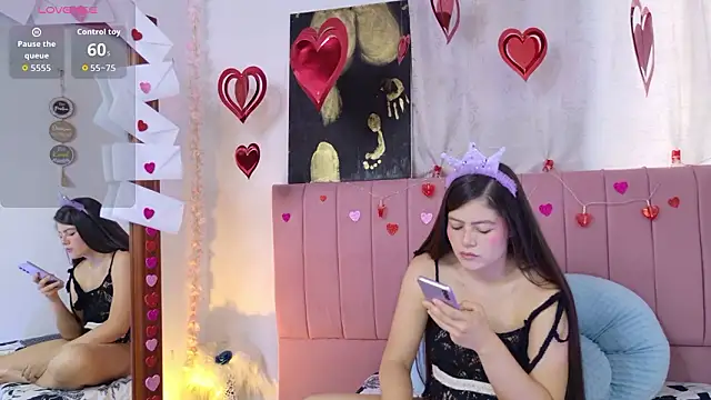 sukilove18 online show from February 11, 10:26 pm