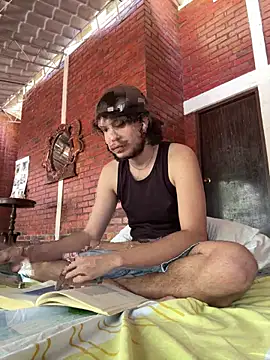 Snapshot of Luxx_14 chatting on September 13, 8:08 pm Luxx 14 online show from September 13, 8:08 pm