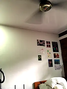 Snapshot of Luxx_14 chatting on November 8, 9:13 pm Luxx 14 online show from November 8, 9:13 pm