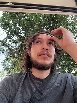 Snapshot of Luxx_14 chatting on November 20, 10:09 pm Luxx 14 online show from November 20, 10:09 pm