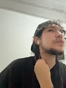 Snapshot of Luxx_14 chatting on January 18, 3:21 am Luxx 14 online show from January 18, 3:21 am