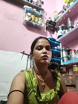 Snapshot of Cut_ragni chatting on August 2, 5:11 pm Cut ragni online show from August 2, 5:11 pm