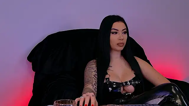 Snapshot of VanessaColby chatting on February 7, 8:56 pm VanessaColby online show from February 7, 8:56 pm