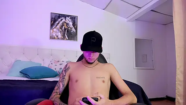 Mathewboy1 online show from January 15, 11:26 am