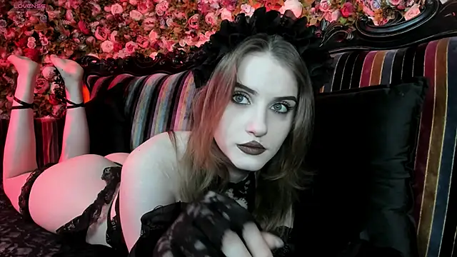 EllieMori online show from December 18, 7:58 am