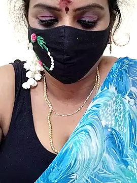 Snapshot of yoga-mithraa chatting on November 9, 2:26 pm yoga-mithraa online show from November 9, 2:26 pm